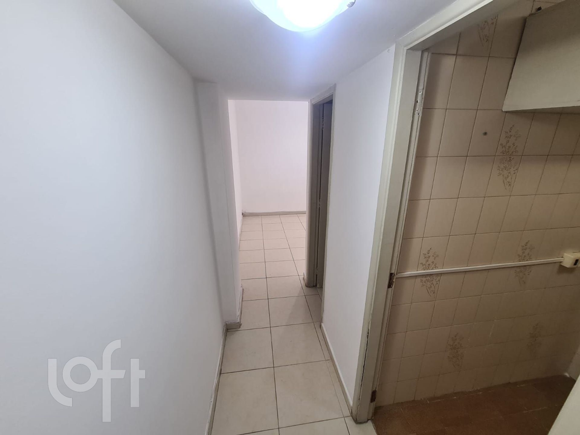 Apartamento à venda com 1 quarto, 41m² - Foto 9