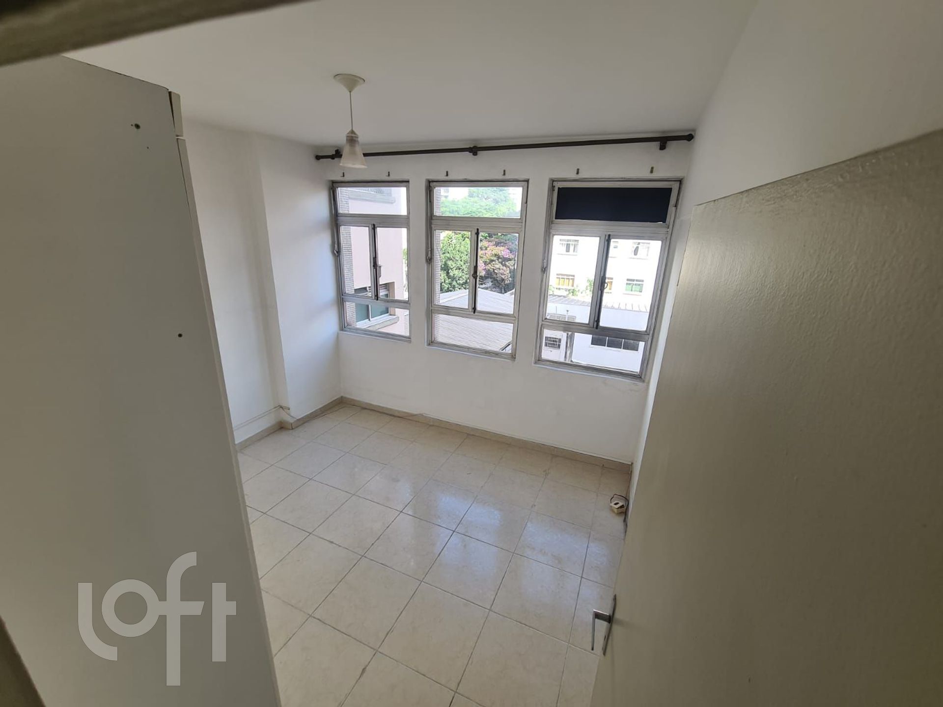 Apartamento à venda com 1 quarto, 41m² - Foto 1