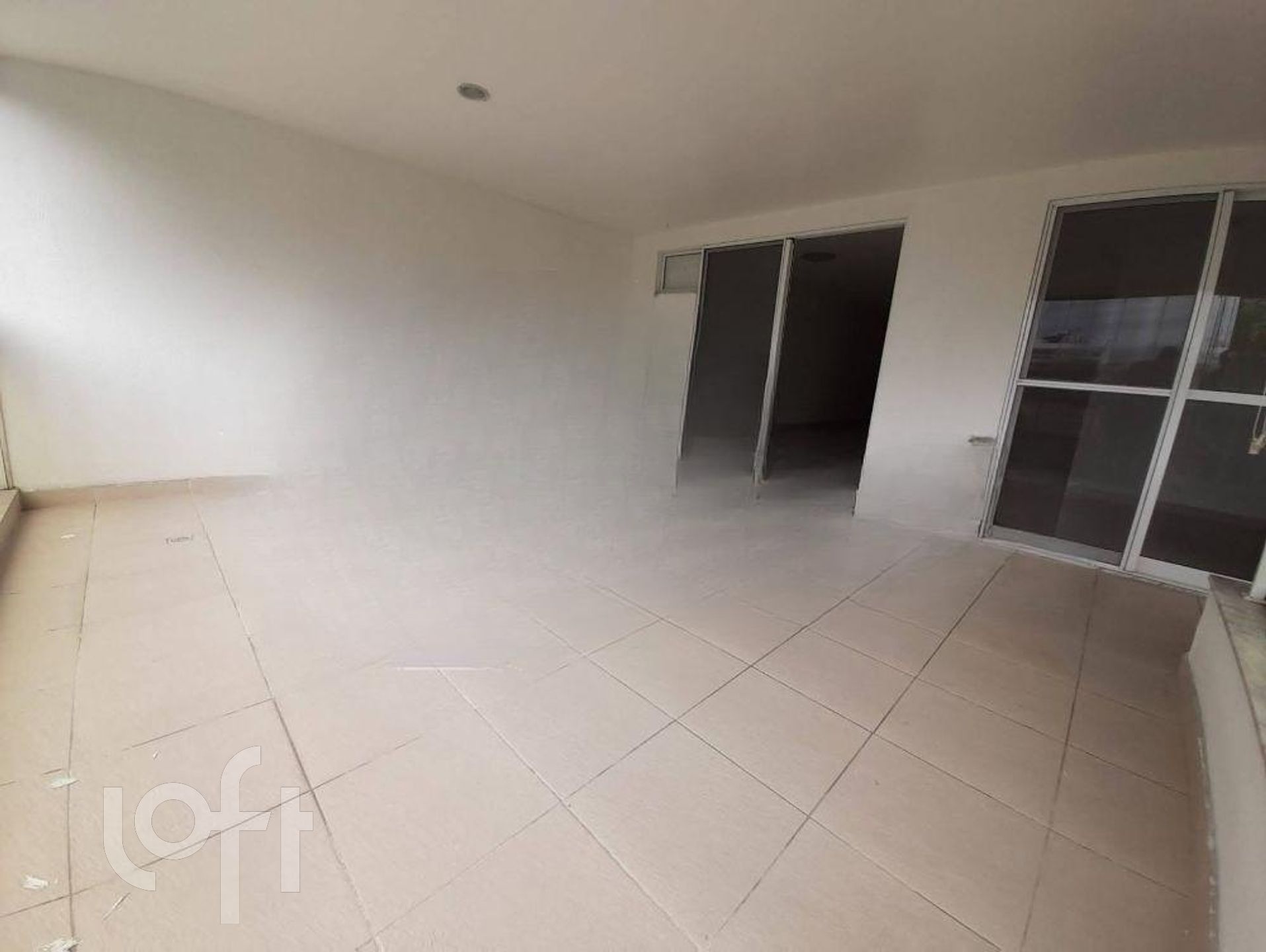 Apartamento à venda com 2 quartos, 110m² - Foto 4