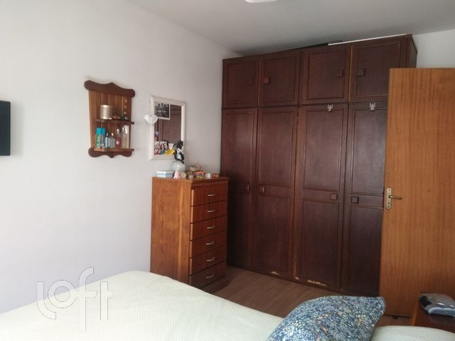 Apartamento com 77m², 2 dormitórios, 1 vaga, Menino Deus em Porto Alegre