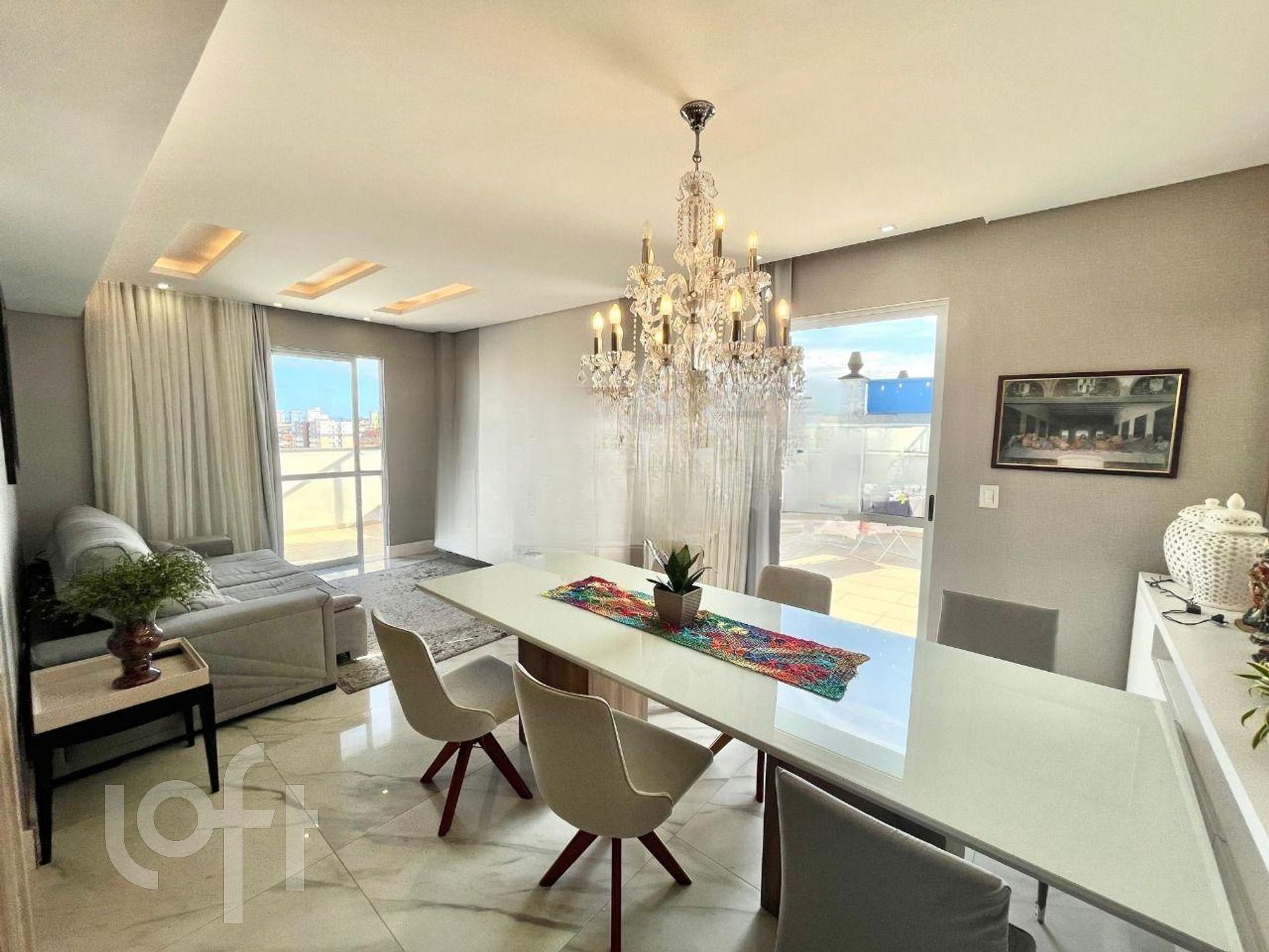 Apartamentos com 236m², 3 quartos, 3 suítes, 2 garagens, no bairro Areias em São José