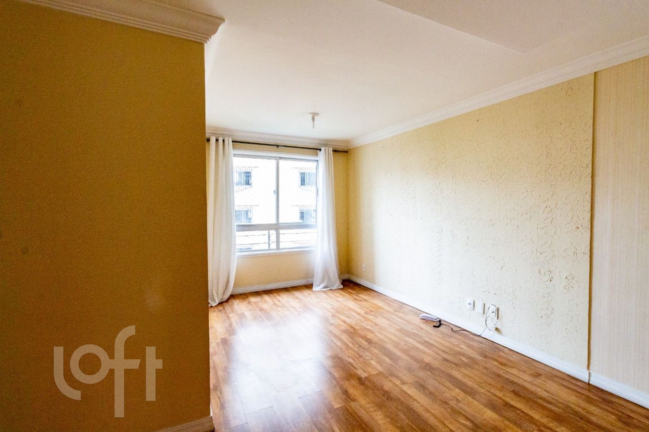 Apartamento à venda com 3 quartos, 61m² - Foto 2