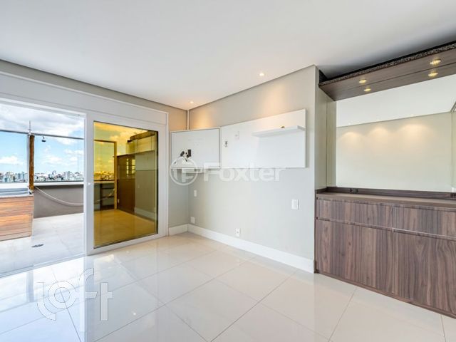 Apartamento com 137m², 1 dormitório, 2 vagas, Jardim Botânico em Porto Alegre