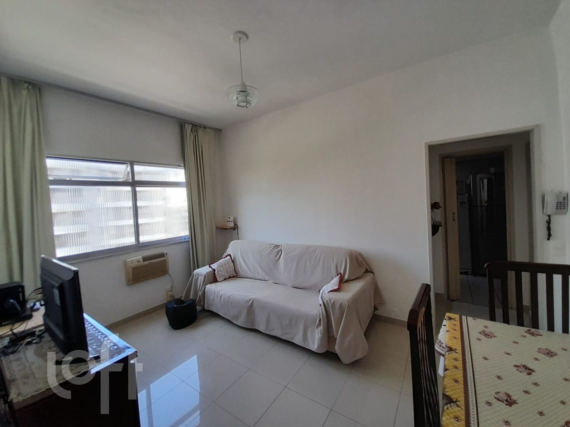 Apartamento à venda com 2 quartos, 70m² - Foto 3