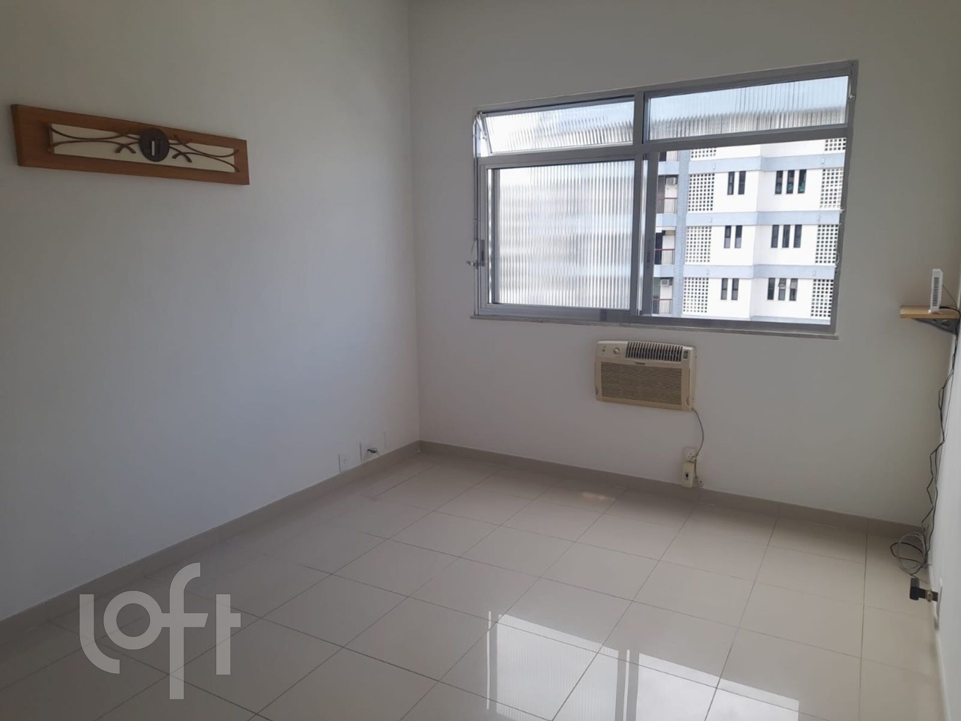 Apartamento à venda com 2 quartos, 70m² - Foto 8