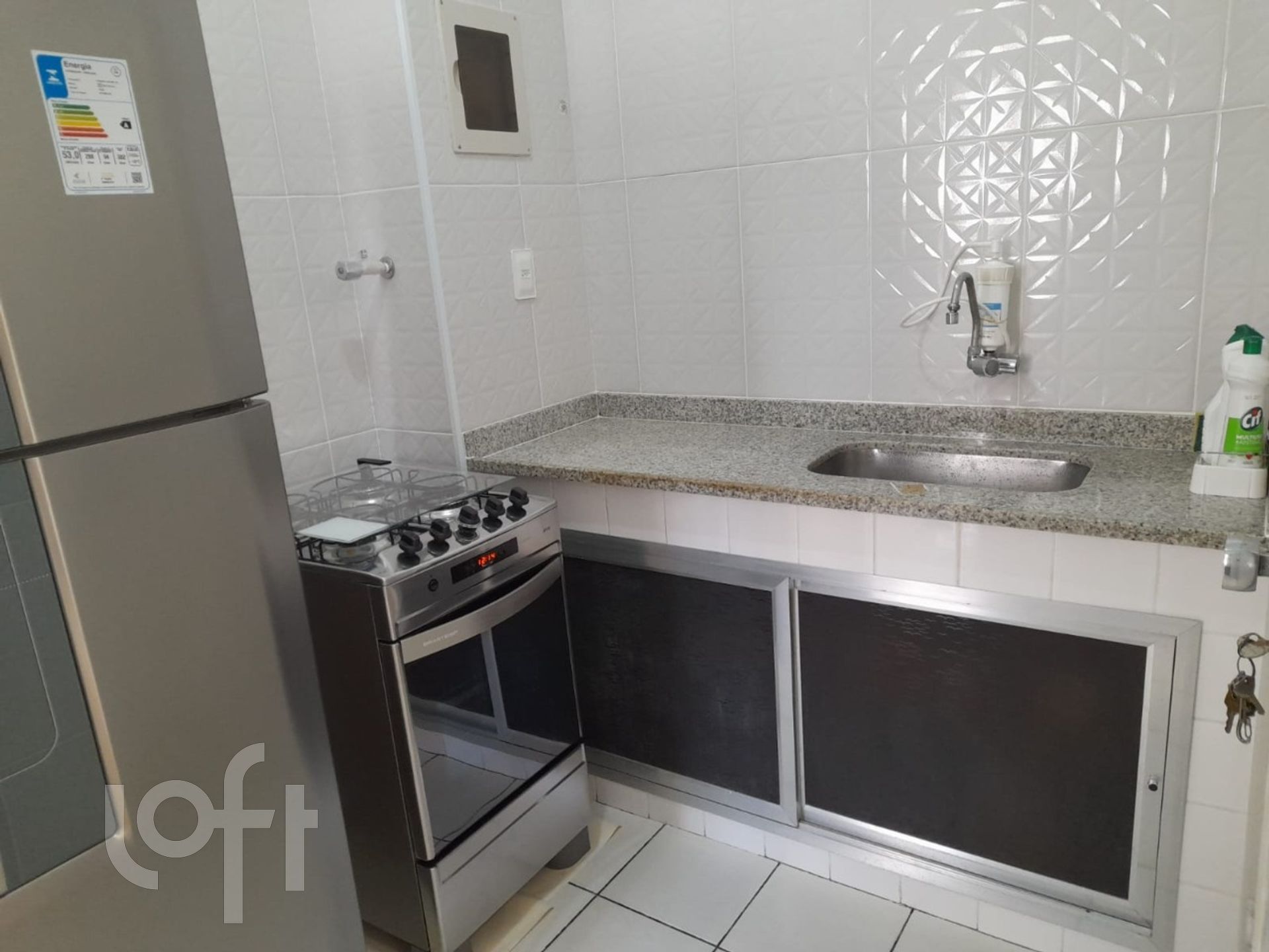 Apartamento à venda com 2 quartos, 70m² - Foto 18