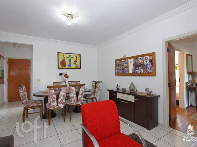 Apartamento com 120m², 3 dormitórios, 1 suíte, 3 vagas, Vila Ipiranga em Porto Alegre