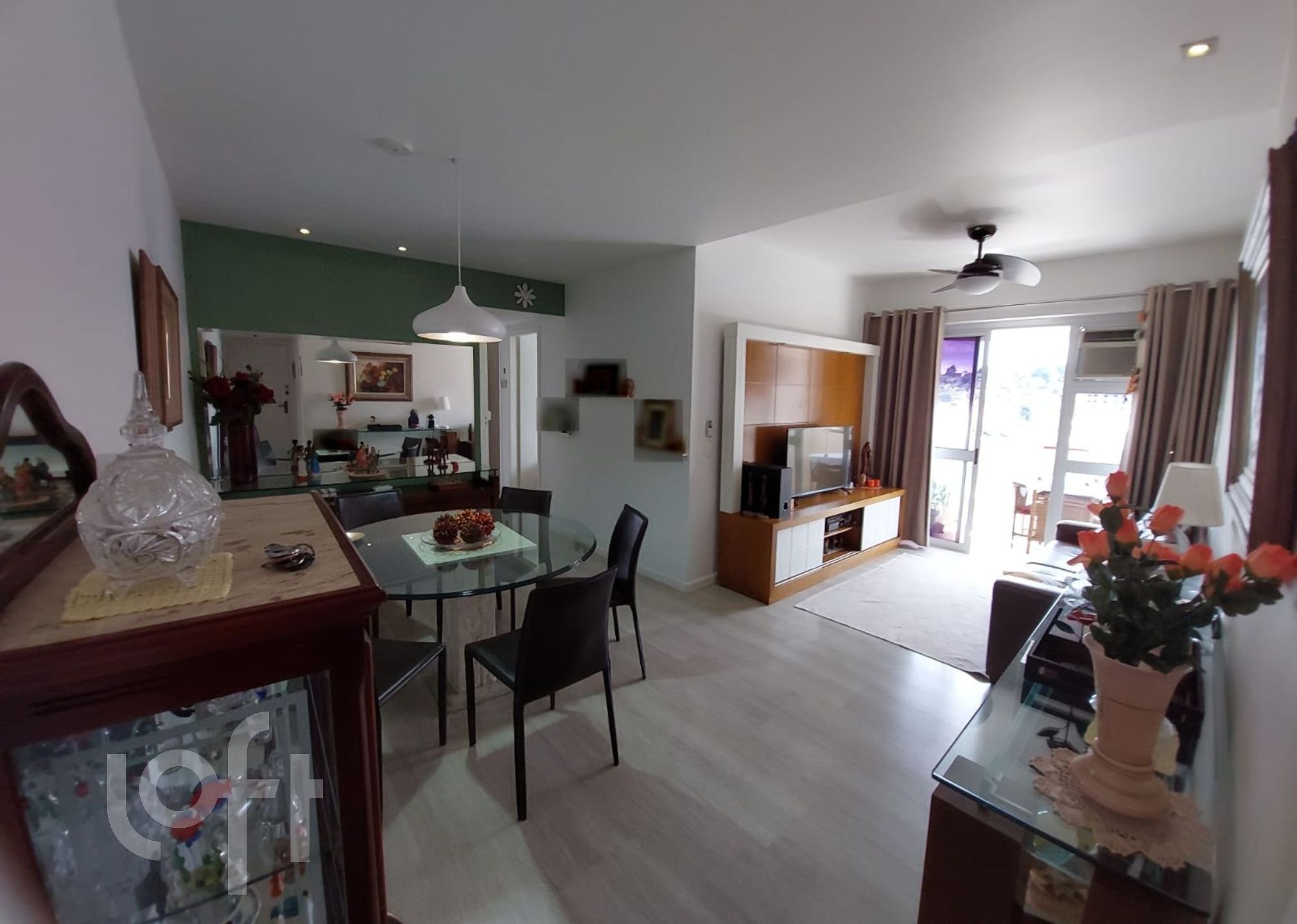 Venda de Apartamento com 3 quarto(s), 1 suíte(s), por R$ 480.0 mil, no condomínio Edificio Paulo Silva Araujo em Todos Os Santos.