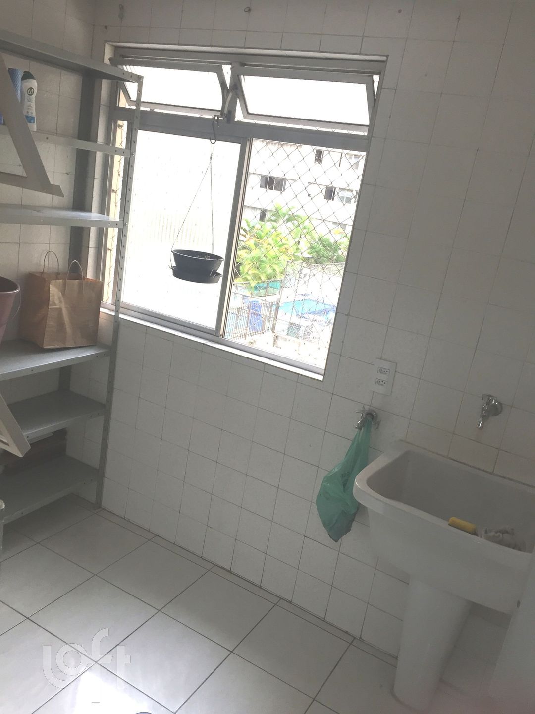 Apartamento à venda com 2 quartos, 70m² - Foto 11