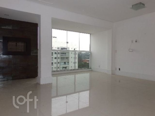 Apartamento com 102m², 3 dormitórios, 1 suíte, 2 vagas, Jardim Europa em Porto Alegre