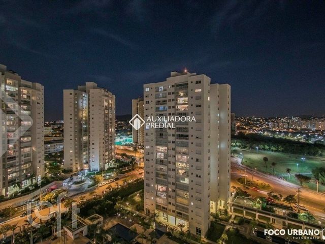 Apartamento com 102m², 3 dormitórios, 1 suíte, 2 vagas, Jardim Europa em Porto Alegre