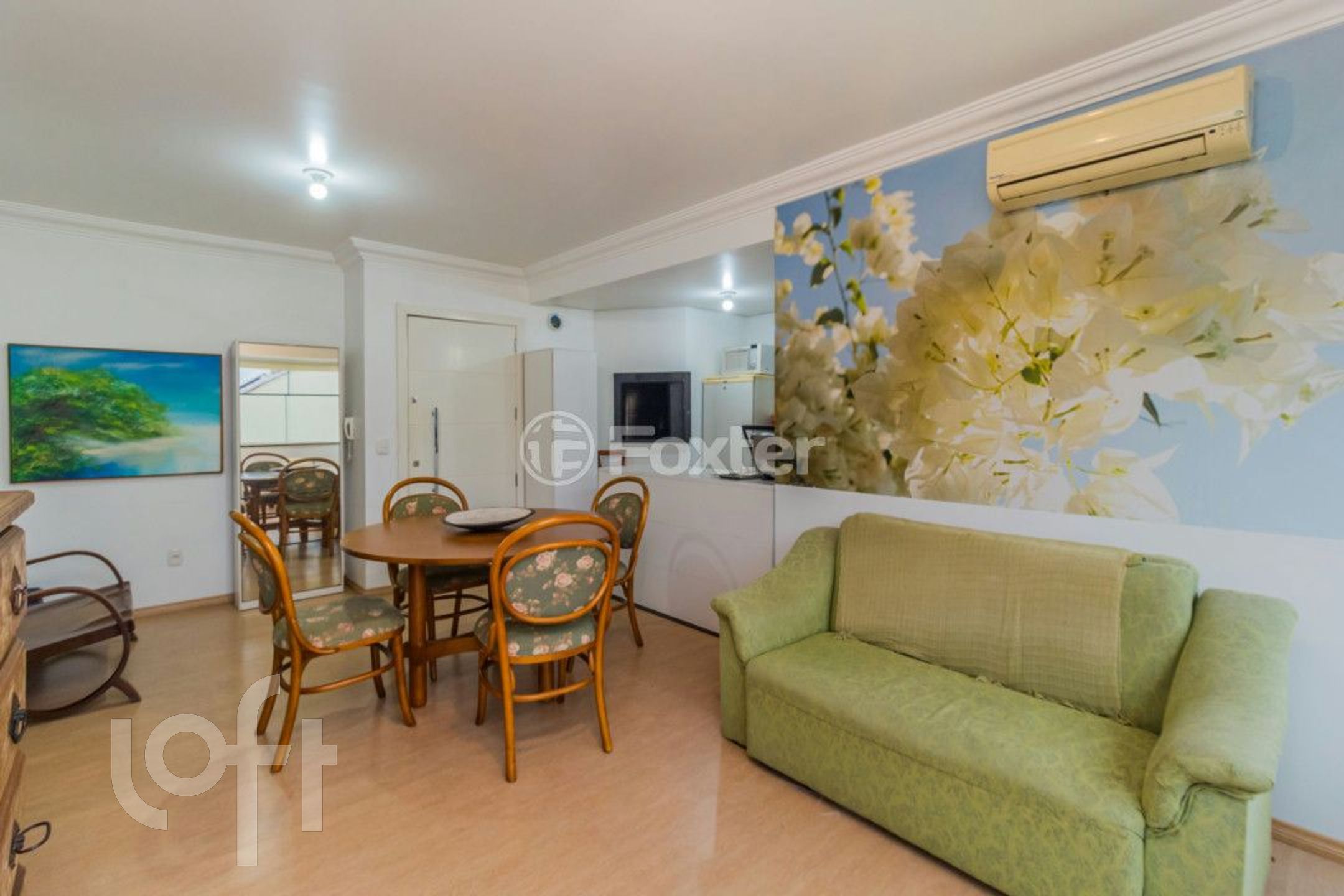 Apartamento com 68m², 2 dormitórios, 1 suíte, 2 vagas, Jardim Botânico em Porto Alegre