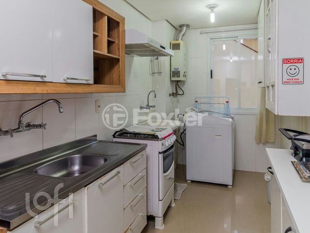 Apartamento com 68m², 2 dormitórios, 1 suíte, 2 vagas, Jardim Botânico em Porto Alegre