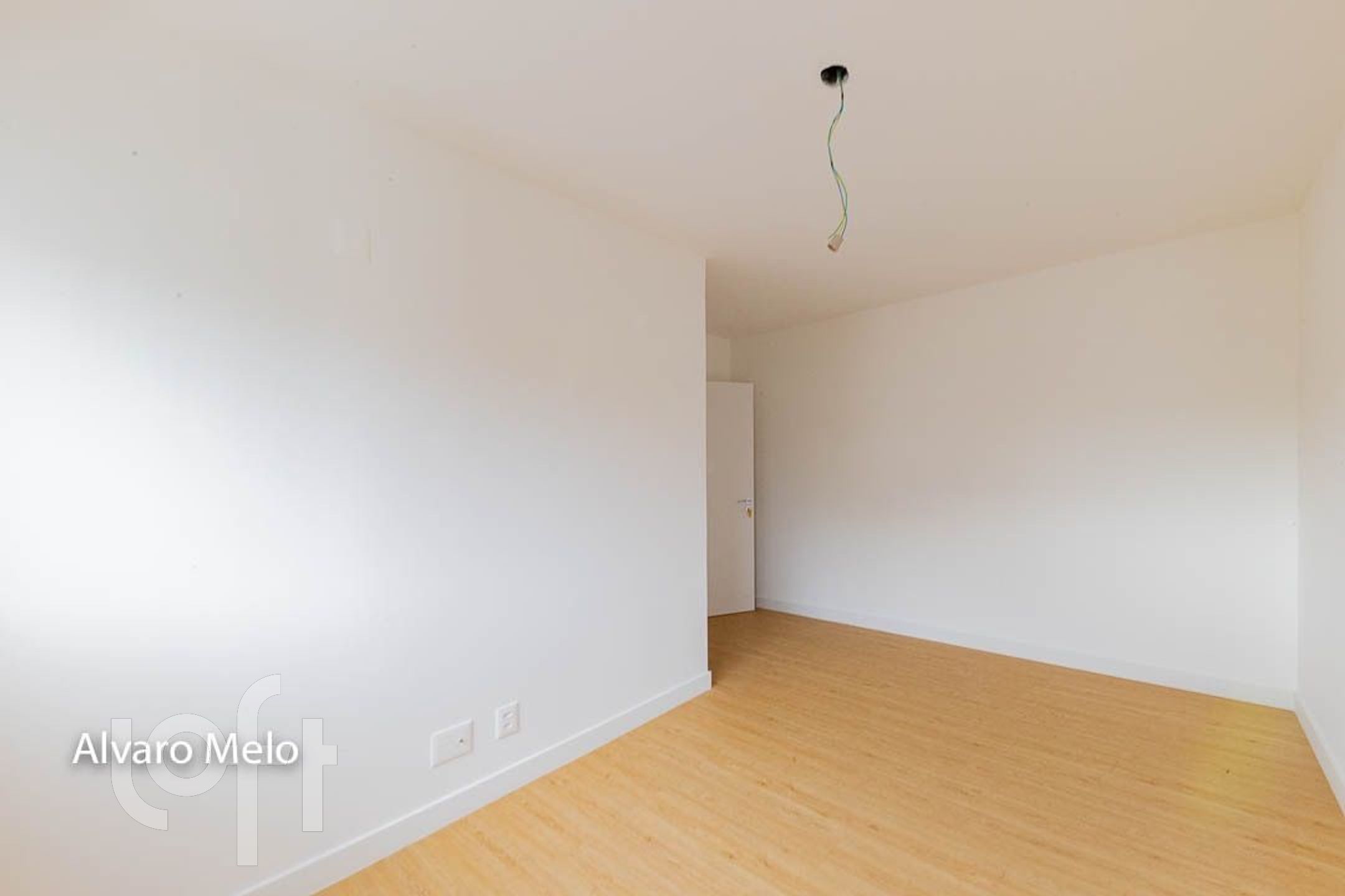 Apartamento à venda com 3 quartos, 86m² - Foto 23