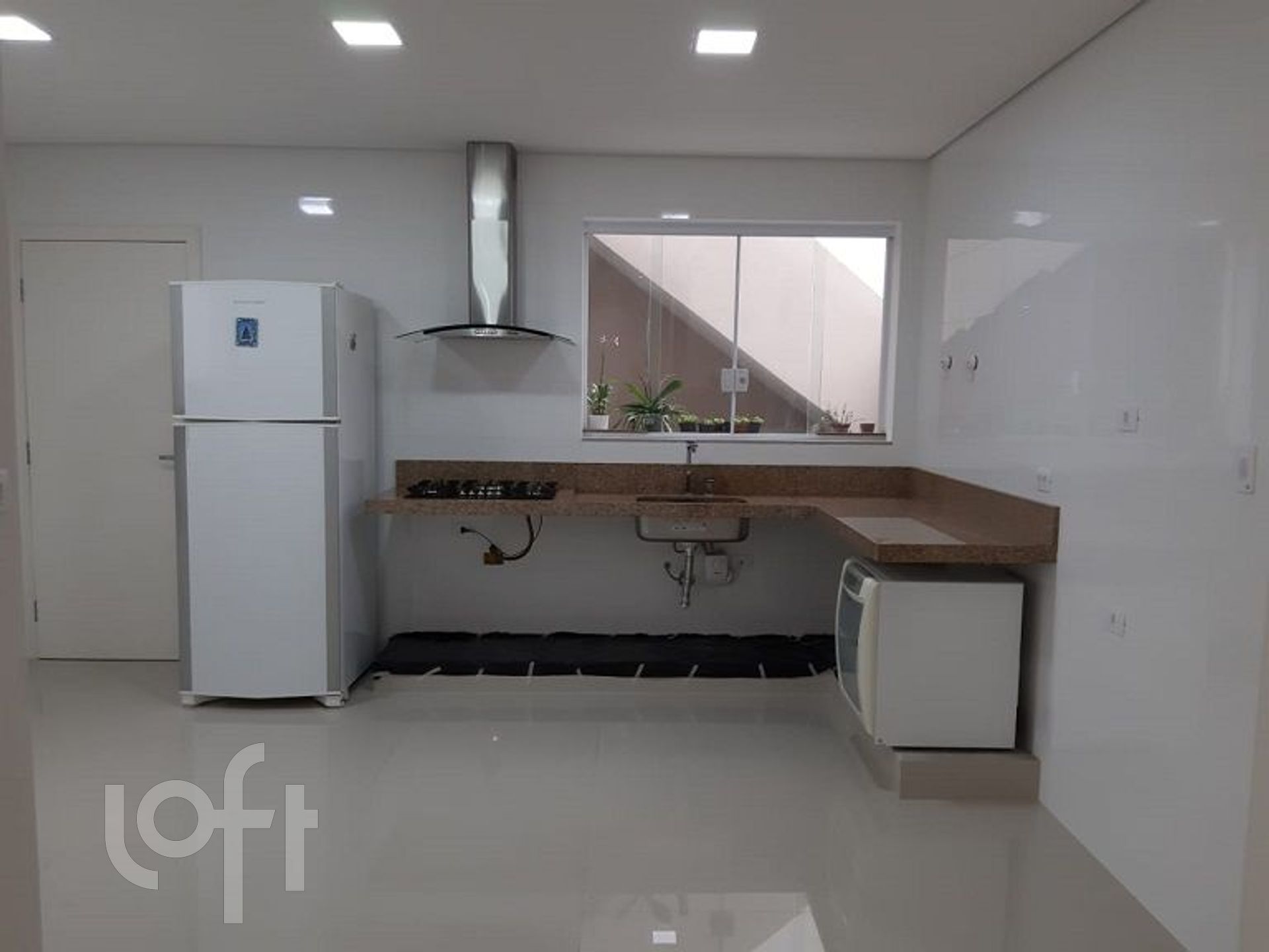 Casa à venda com 3 quartos, 245m² - Foto 7