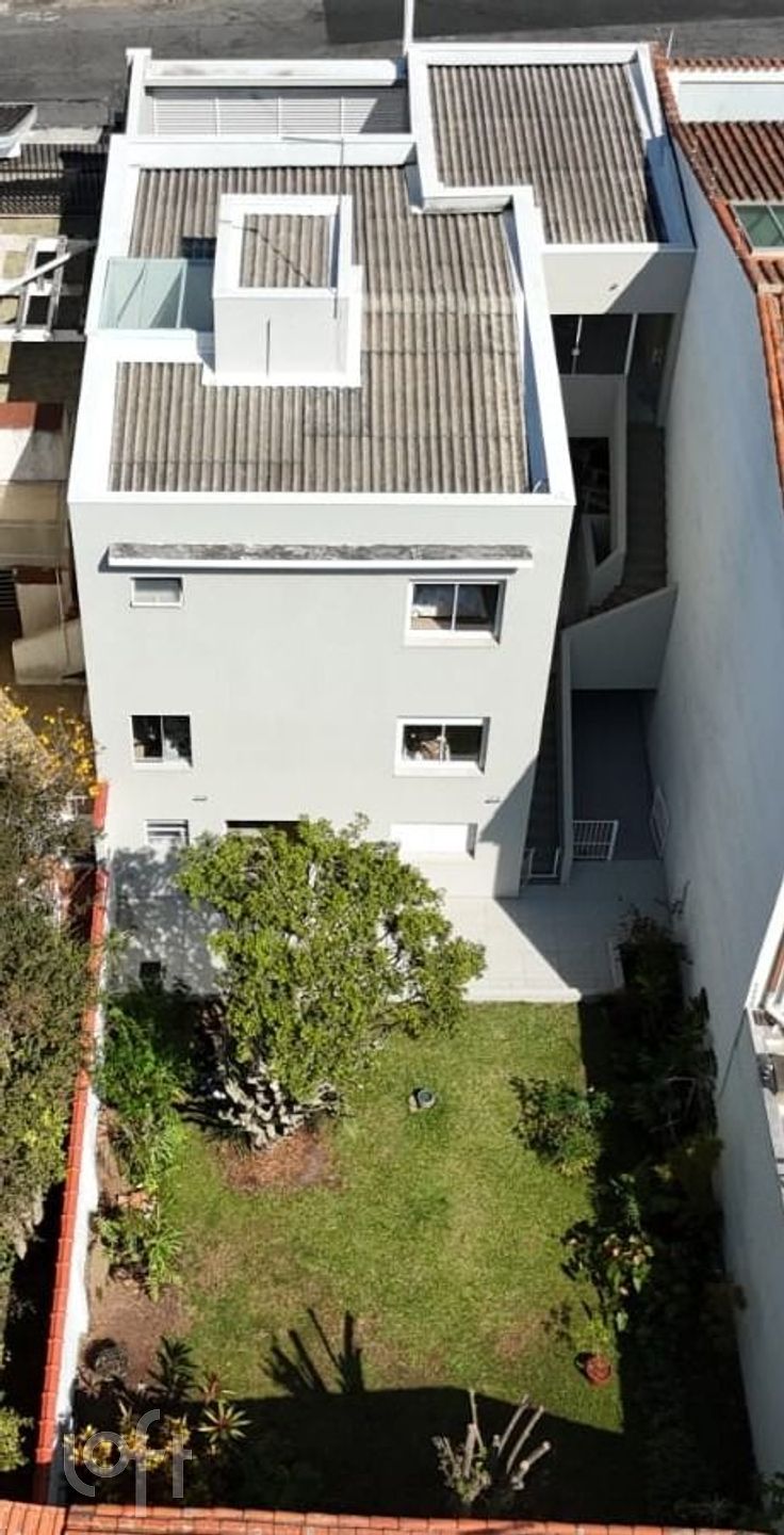 Casa à venda com 3 quartos, 245m² - Foto 2