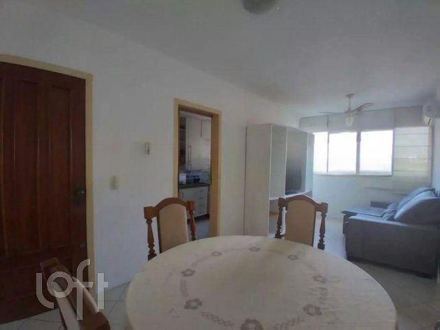 Apartamento com 54m², 2 dormitórios, 1 vaga, Santana em Porto Alegre