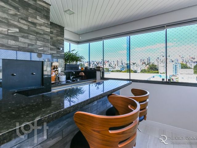 Apartamento com 89m², 2 dormitórios, 1 suíte, 1 vaga, Santana em Porto Alegre