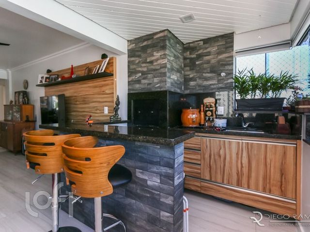 Apartamento com 89m², 2 dormitórios, 1 suíte, 1 vaga, Santana em Porto Alegre