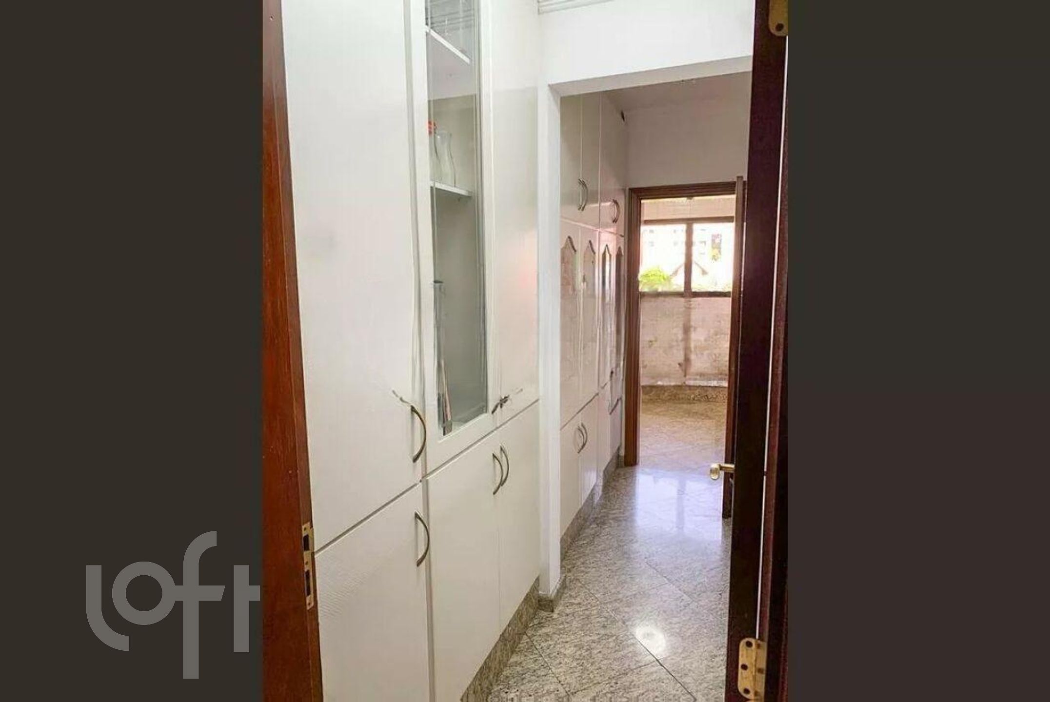 Apartamento à venda com 4 quartos, 200m² - Foto 8