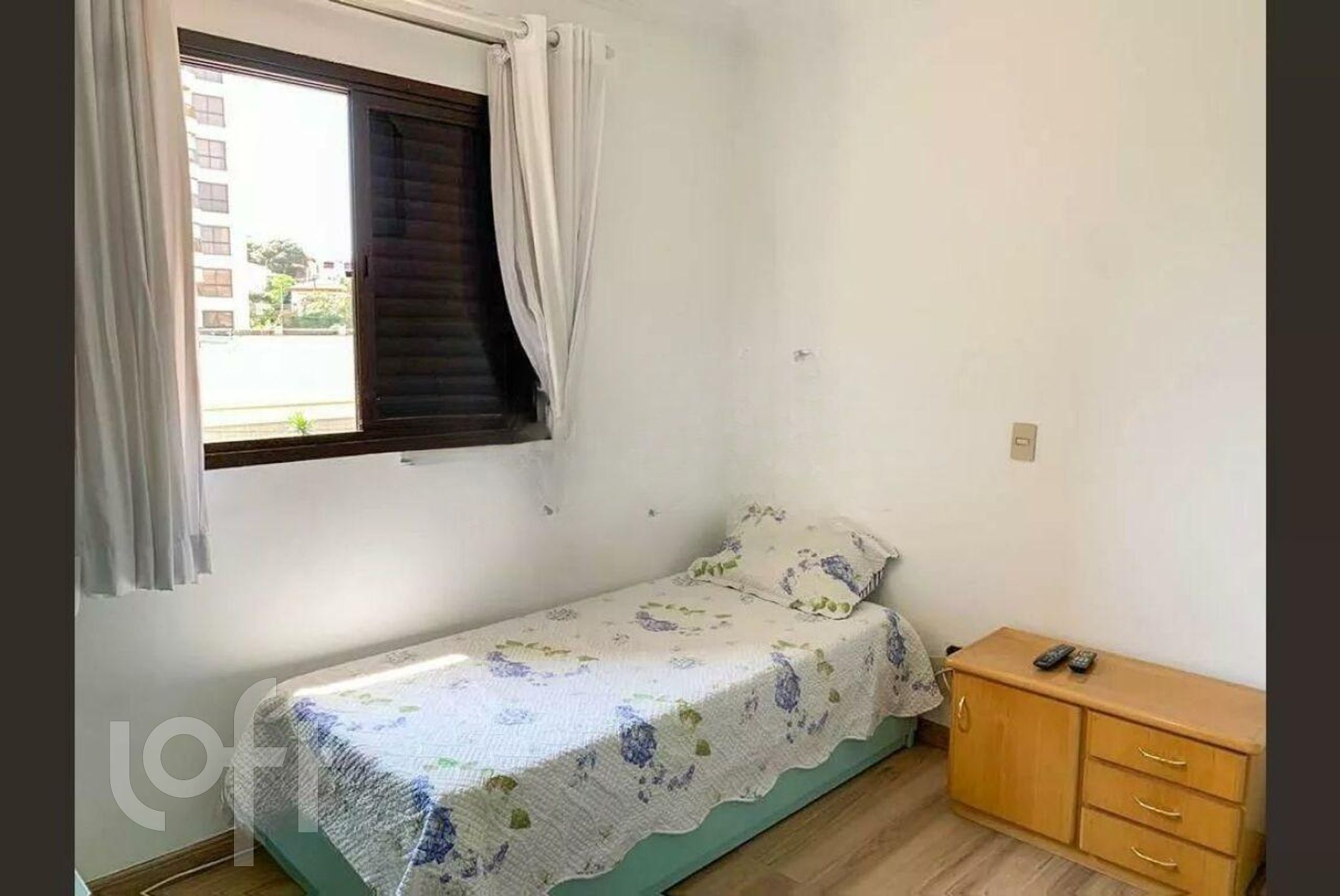 Apartamento à venda com 4 quartos, 200m² - Foto 19