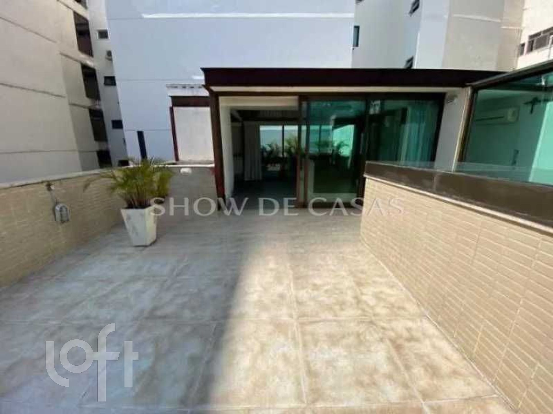 Apartamento à venda com 1 quarto, 271m² - Foto 16