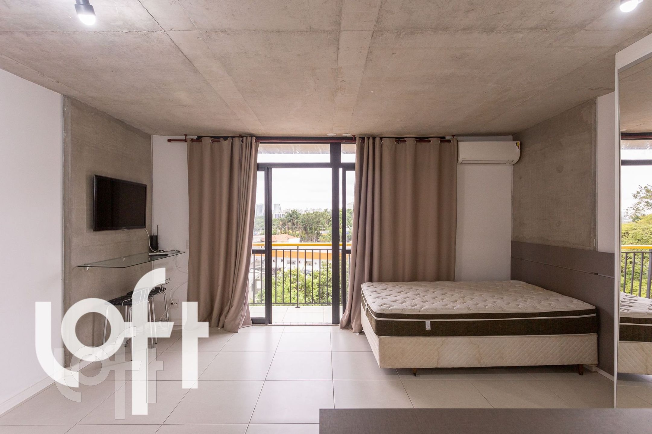 Apartamento à venda com 1 quarto, 35m² - Foto 2