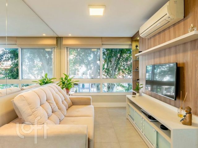 Apartamento com 64m², 2 dormitórios, 1 suíte, 2 vagas, Jardim Botânico em Porto Alegre