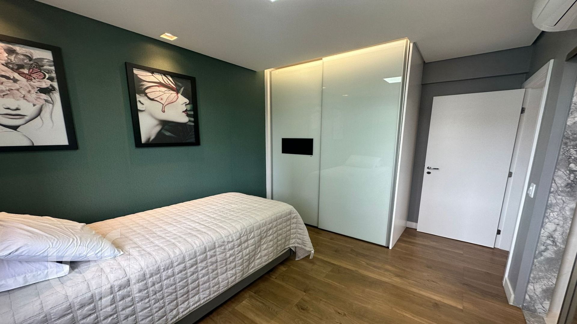 Apartamento à venda com 3 quartos, 107m² - Foto 17