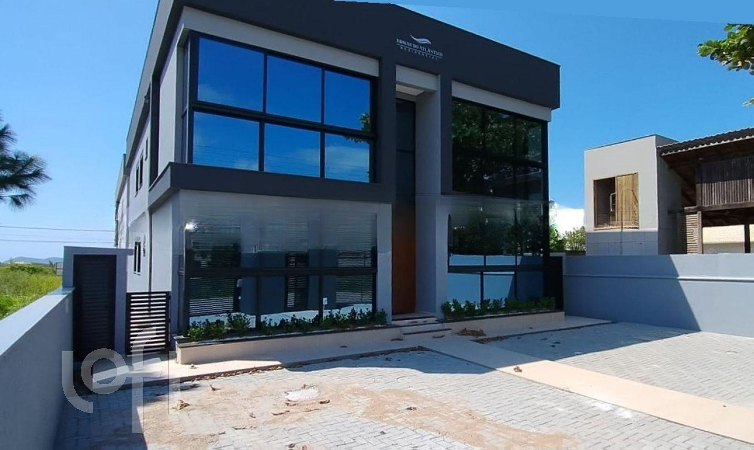 Apartamento à venda em Pinheira com 83 m², 3 quartos, 1 suíte, 1 vaga