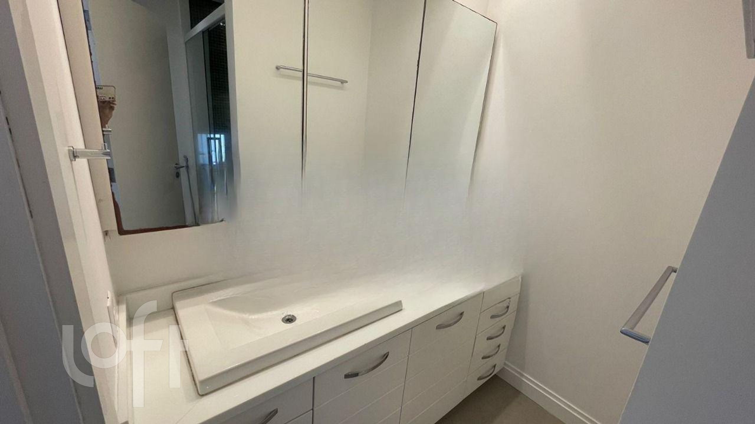 Apartamento à venda com 3 quartos, 300m² - Foto 34