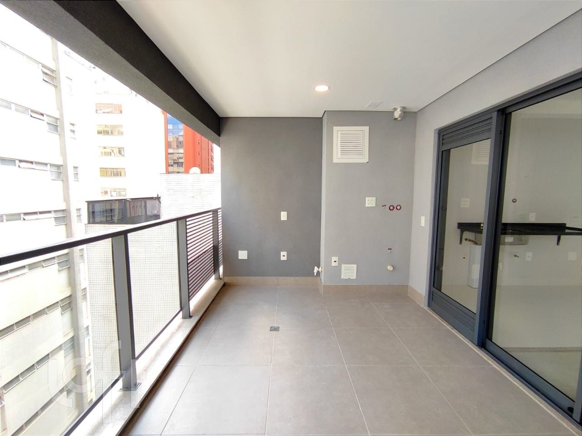 Apartamento à venda com 2 quartos, 64m² - Foto 6