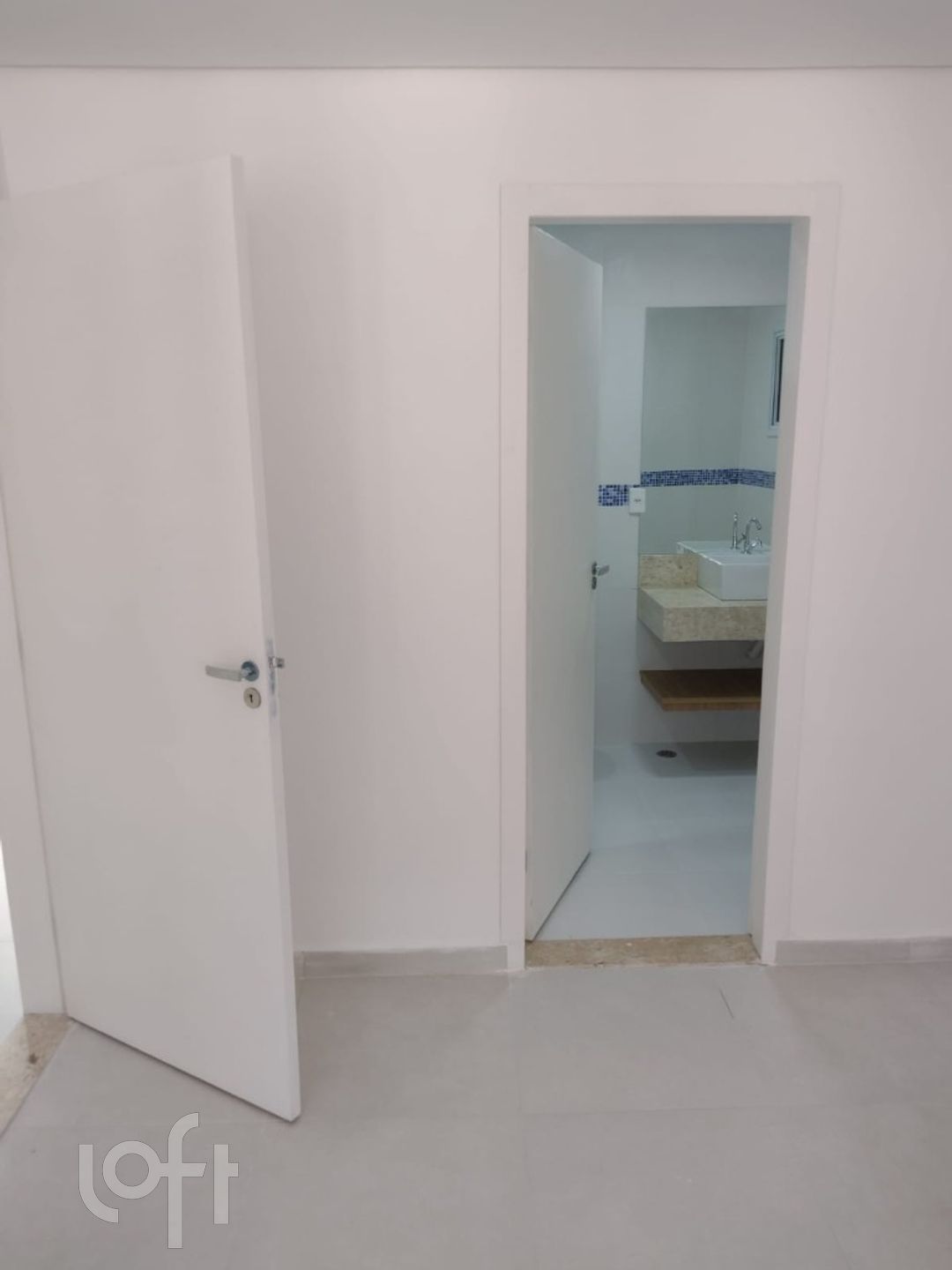 Casa à venda com 3 quartos, 240m² - Foto 26