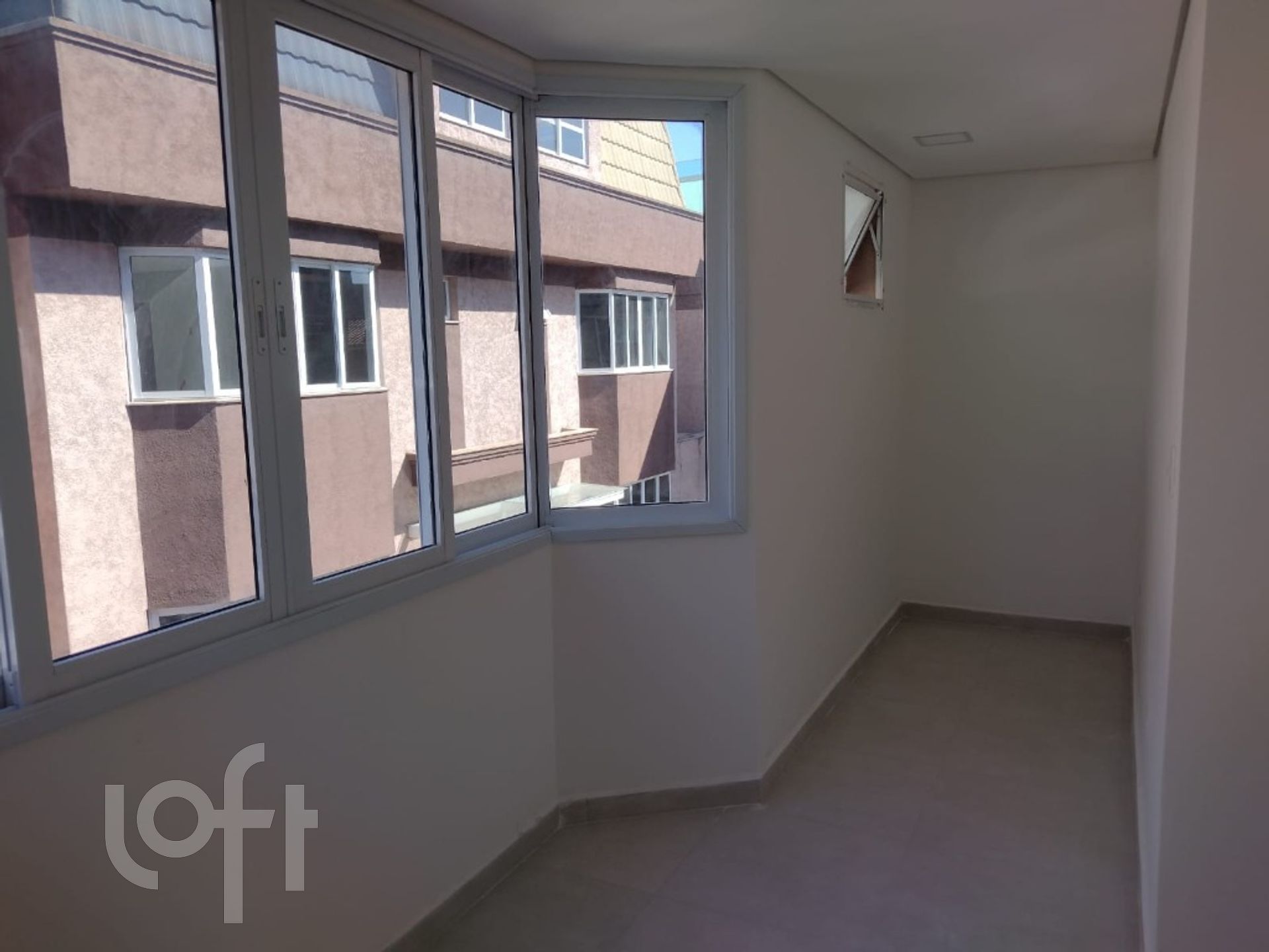 Casa à venda com 3 quartos, 240m² - Foto 27