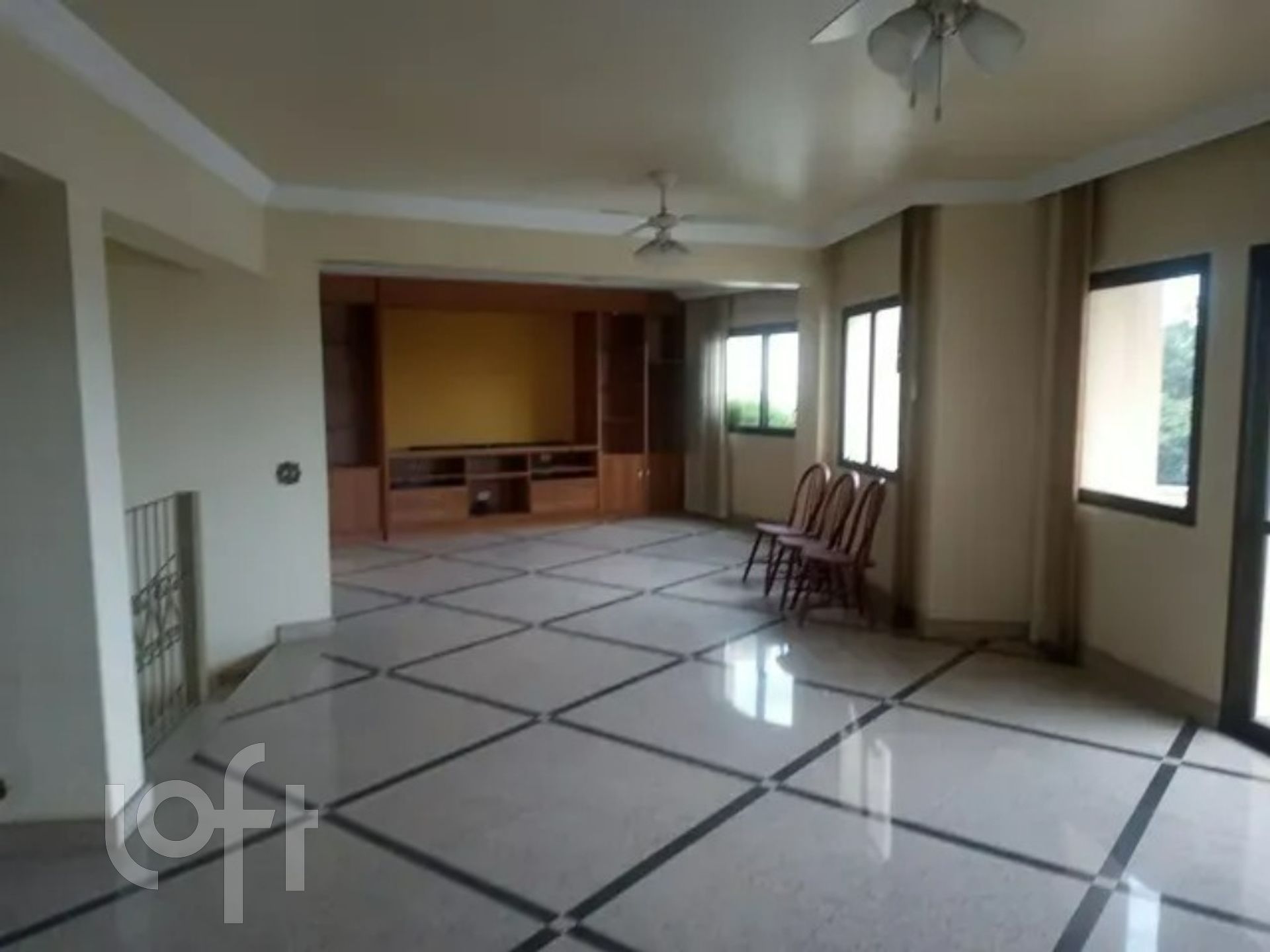 Apartamento à venda com 4 quartos, 360m² - Foto 1