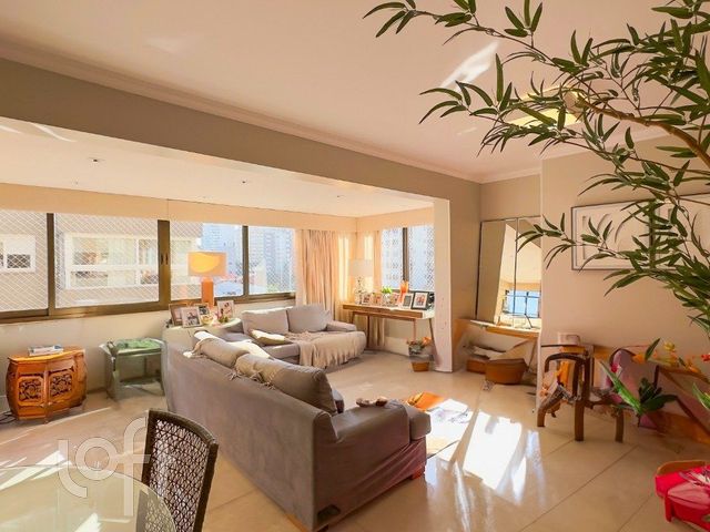 Apartamento com 125m², 3 dormitórios, 1 suíte, 3 vagas, Bela Vista em Porto Alegre