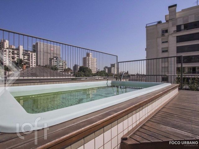 Apartamento com 139m², 3 dormitórios, 1 suíte, 2 vagas, Higienópolis em Porto Alegre