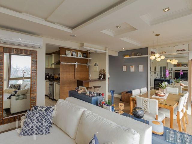 Apartamento com 89m², 3 dormitórios, 1 suíte, 2 vagas, Petrópolis em Porto Alegre