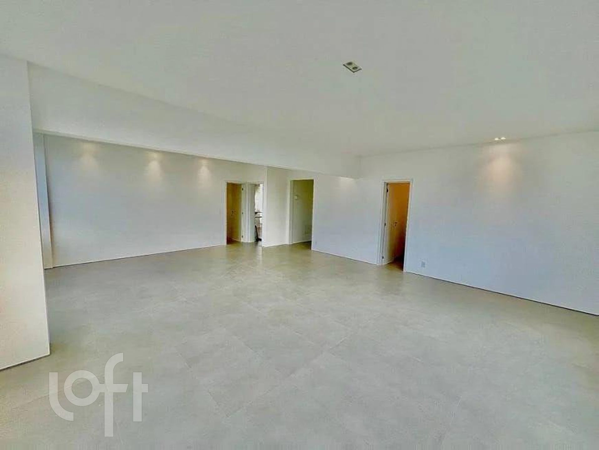 Apartamento à venda com 4 quartos, 200m² - Foto 4