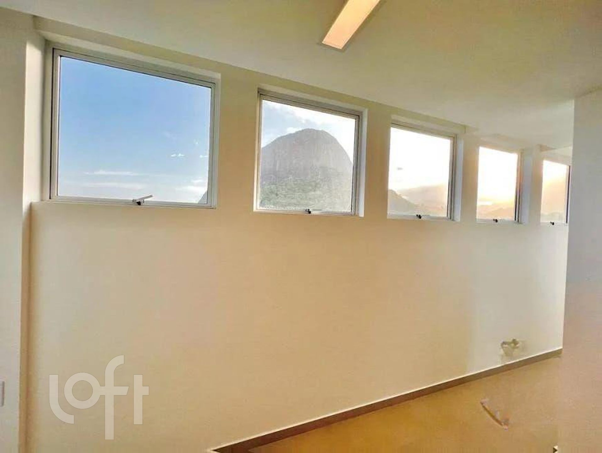 Apartamento à venda com 4 quartos, 200m² - Foto 5