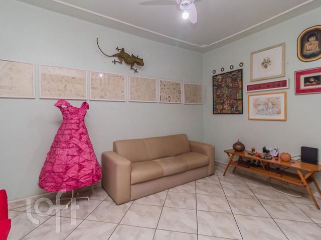 Apartamento com 80m², 3 dormitórios, Rio Branco em Porto Alegre