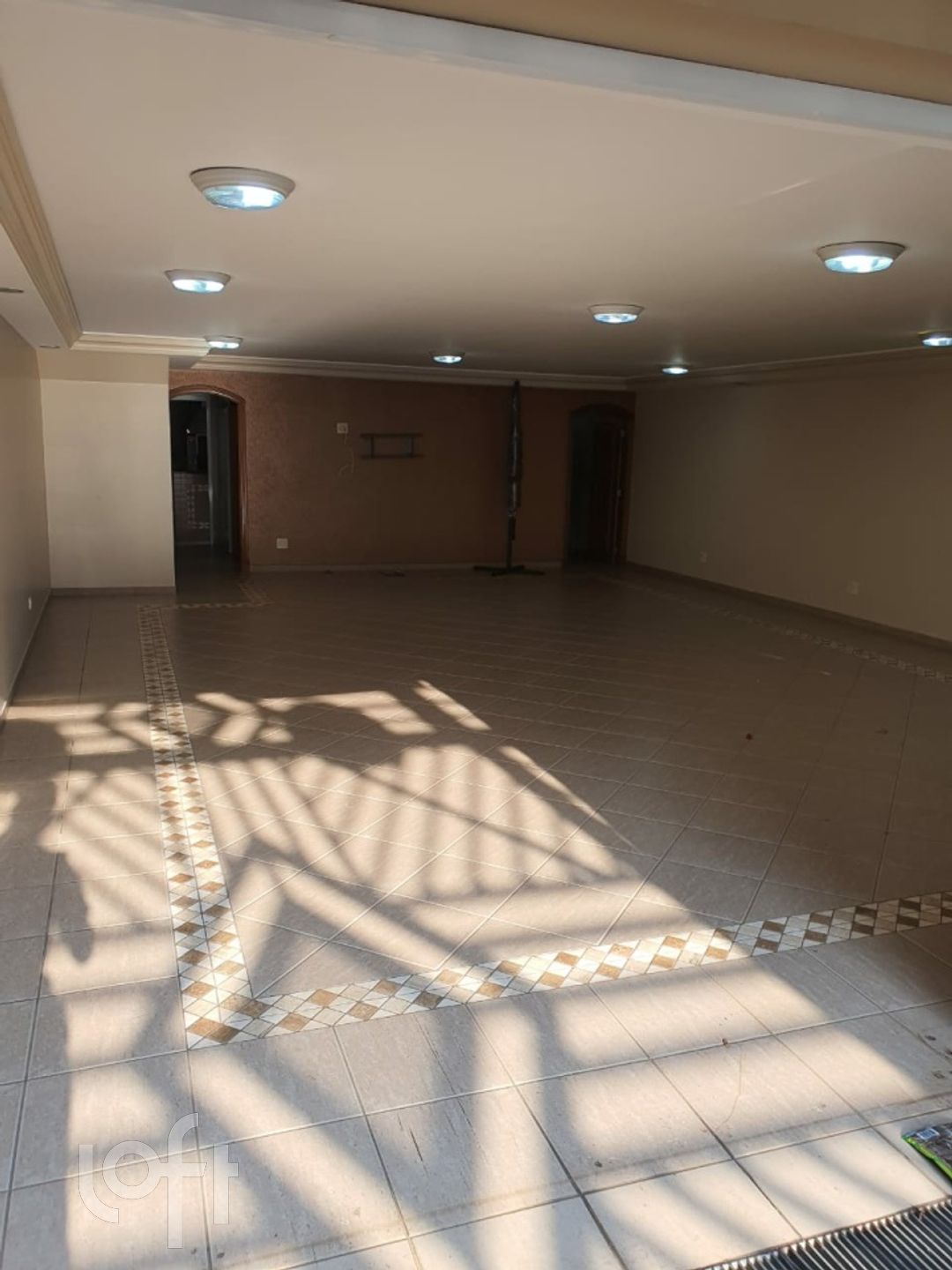 Casa à venda com 4 quartos, 450m² - Foto 29