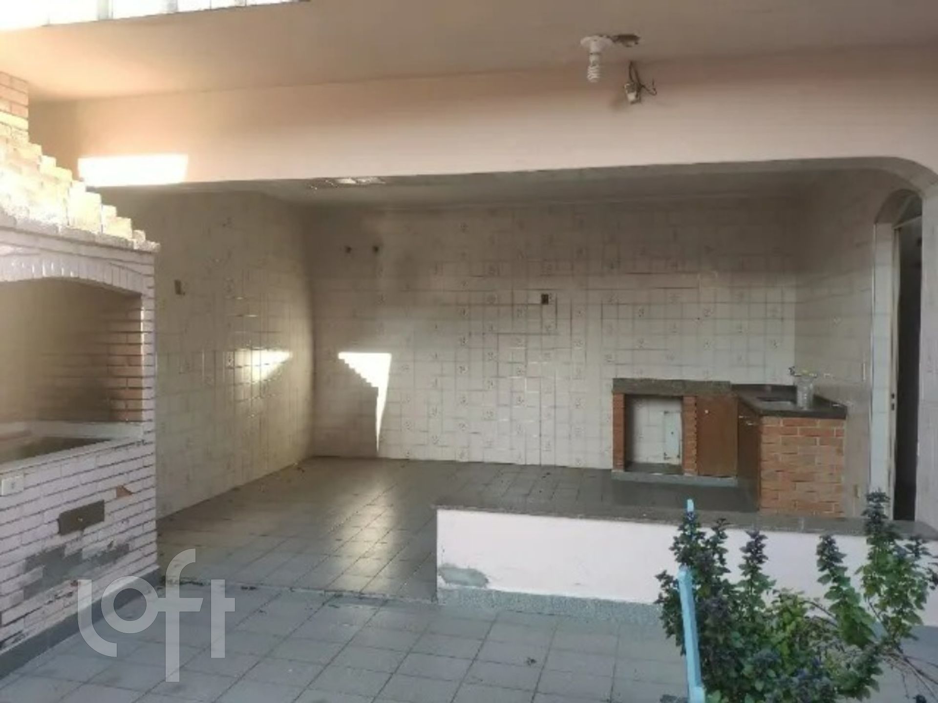 Casa à venda com 3 quartos, 270m² - Foto 4