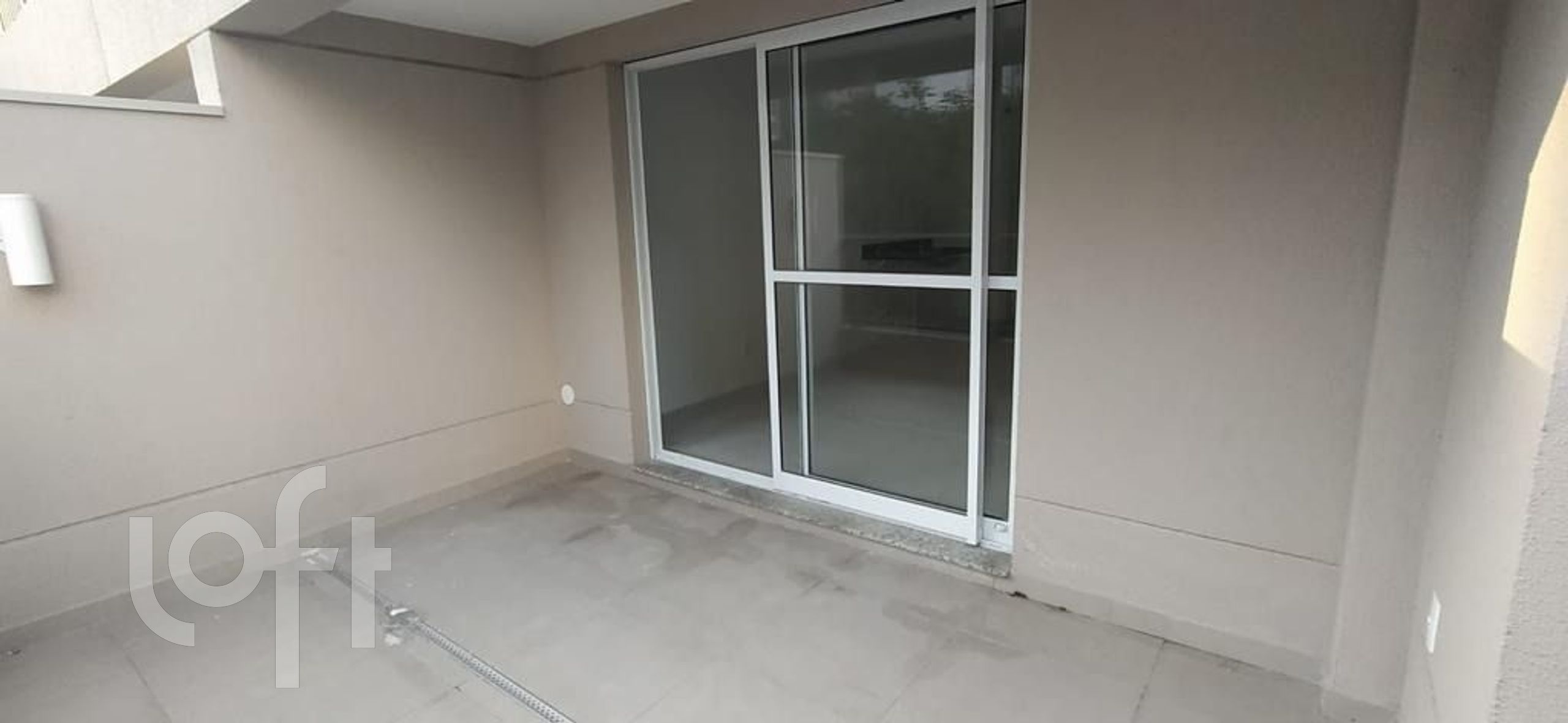 Apartamento à venda com 1 quarto, 38m² - Foto 2