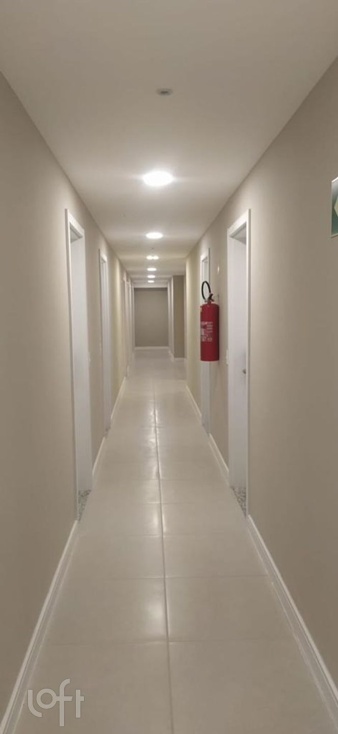 Apartamento à venda com 1 quarto, 38m² - Foto 10