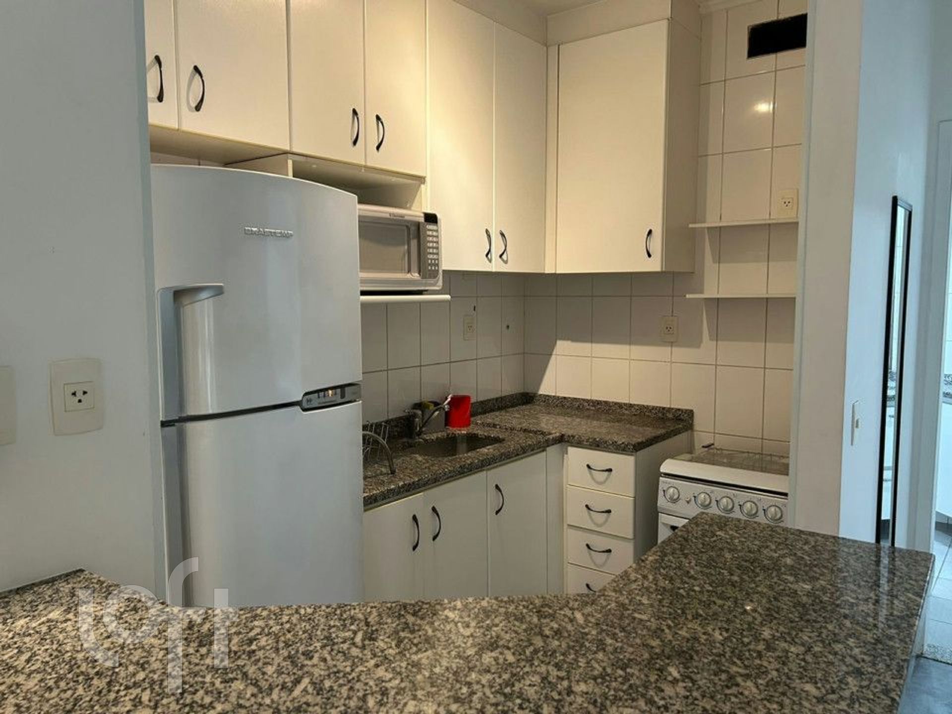 Apartamento à venda com 1 quarto, 43m² - Foto 6