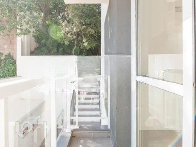 Apartamento com 60m², 2 dormitórios, 1 suíte, 1 vaga, Jardim Botânico em Porto Alegre