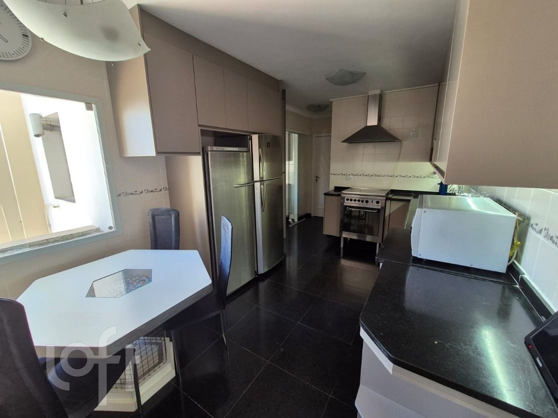 Apartamento à venda com 3 quartos, 282m² - Foto 9