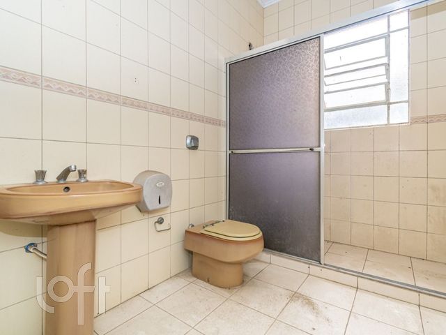 Casa com 260m², 4 dormitórios, Menino Deus em Porto Alegre