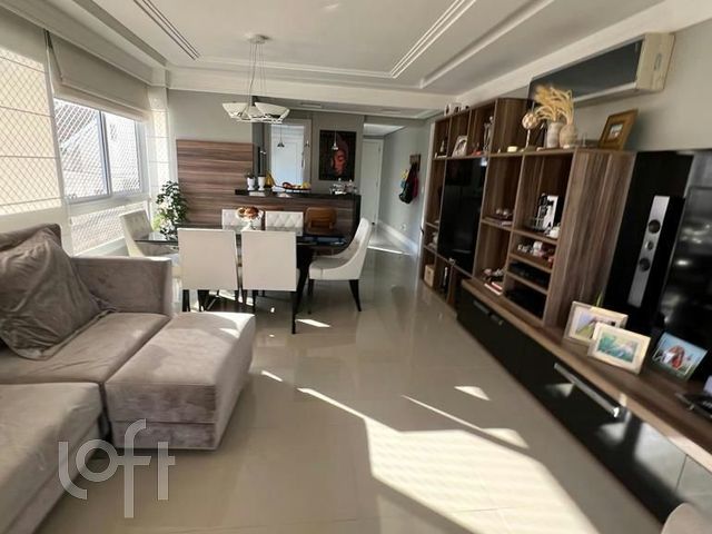 Apartamento com 105m², 3 dormitórios, 1 suíte, 2 vagas, Boa Vista em Porto Alegre